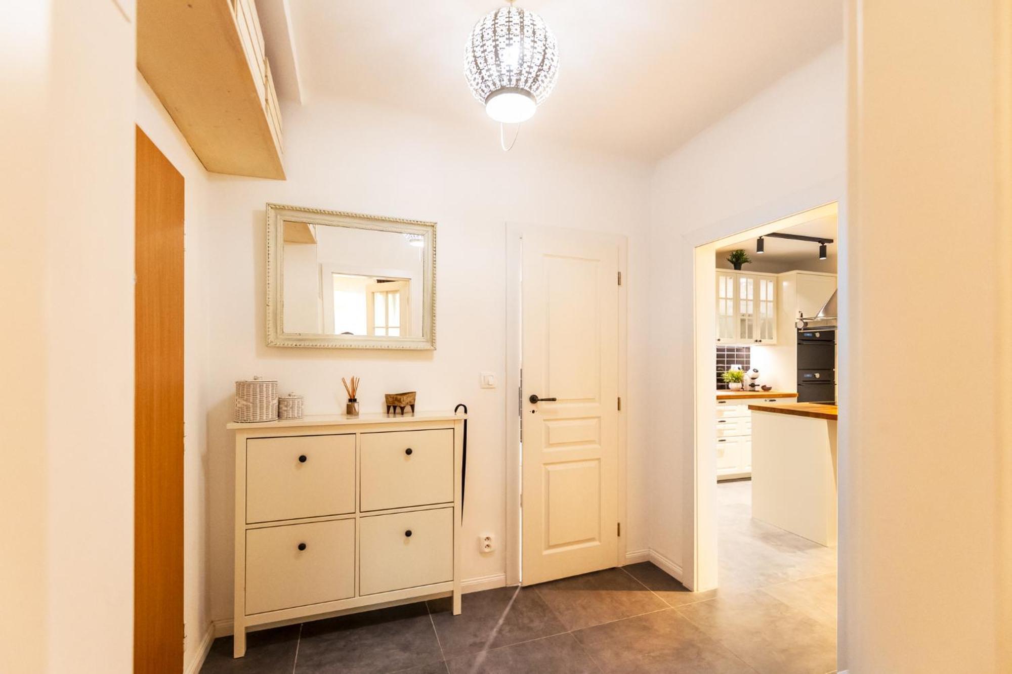 Quiet Apartment In New City Center, Nivy 布拉迪斯拉发 外观 照片