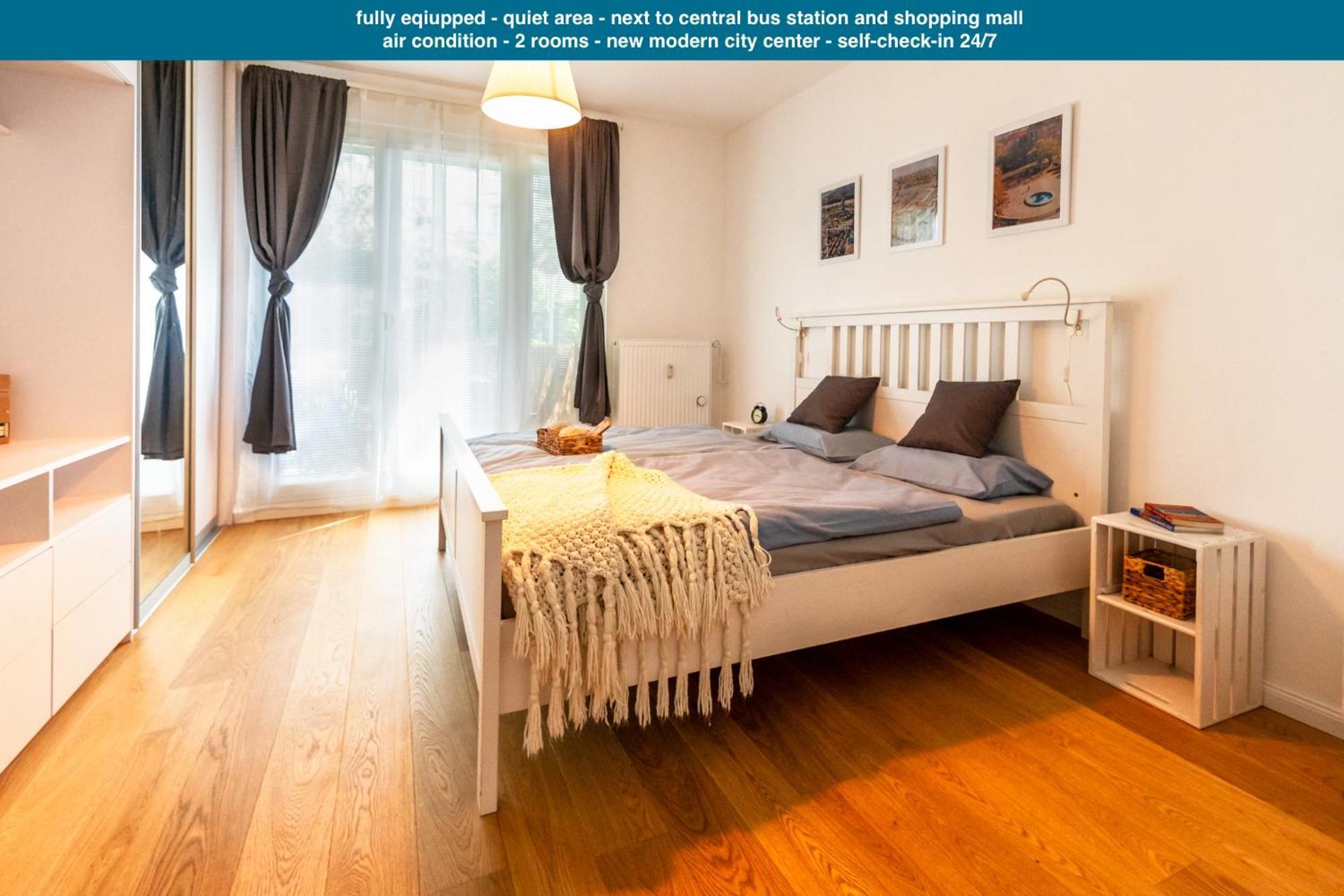 Quiet Apartment In New City Center, Nivy 布拉迪斯拉发 外观 照片